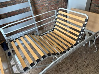 Cama articulada motorizada clínica con somier