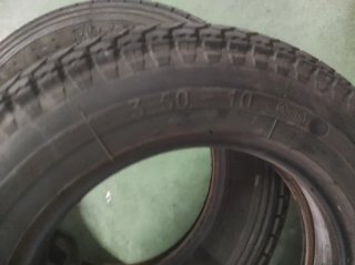 Cubiertas Vespa 3.50x10, las 2 ,15€