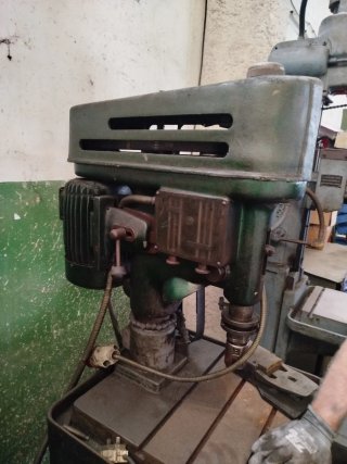 Roscadora Ventura Semi Automática