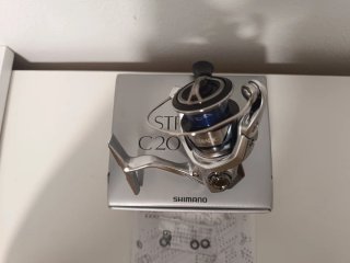 NUEVO! Carrete Shimano Stradic C2000HG