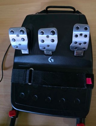 Volante Logitech G923 y Silla Playseat