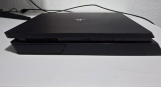 PS4 Slim 500 GB + Mando Original