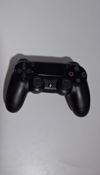 PS4 Slim 500 GB + Mando Original