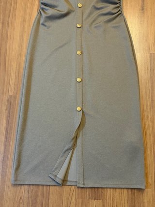 VESTIDO MIDI SIN MANGA MARCA ZARA