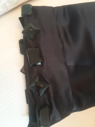 Chaqueta Fiesta satén negra pedrería