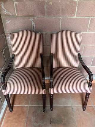 Coppia di poltrone in stile inglese
