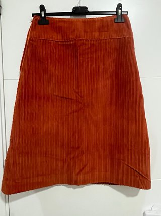 Falda de pana naranja mujer