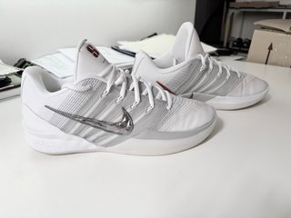 Nike Sabrina 3 Me vs Me Gris/Blanco
