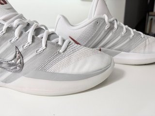 Nike Sabrina 3 Me vs Me Gris/Blanco
