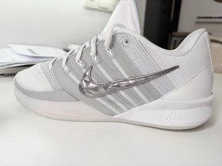 Nike Sabrina 3 Me vs Me Gris/Blanco