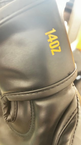 Guantes de Boxeo Venum Muay Thai Negros
