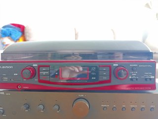 Vieta HAM 75, Tocadiscos Lauson y Altavoces Canton