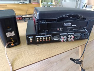 Vieta HAM 75, Tocadiscos Lauson y Altavoces Canton