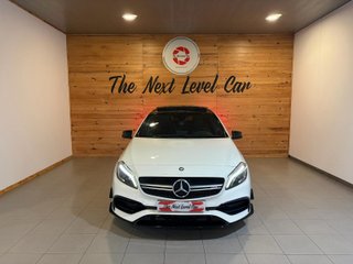 Mercedes-Benz Clase A45 AMG 381 2016