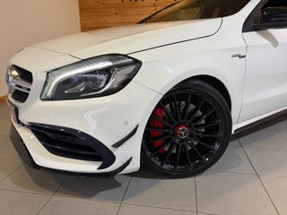 Mercedes-Benz Clase A45 AMG 381 2016
