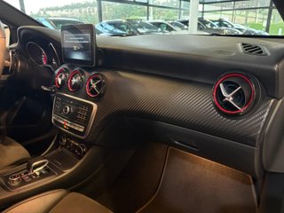 Mercedes-Benz Clase A45 AMG 381 2016
