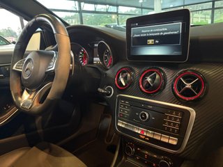 Mercedes-Benz Clase A45 AMG 381 2016