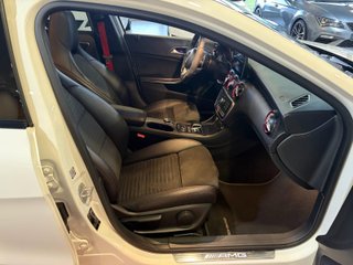 Mercedes-Benz Clase A45 AMG 381 2016