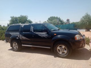 Nissan pickup  Nissan pickup  2005