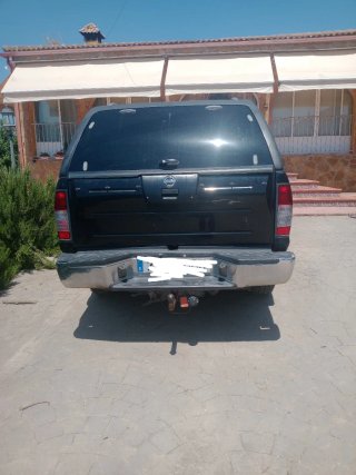 Nissan pickup  Nissan pickup  2005