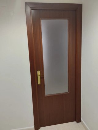 Puerta vidriera sapelly
