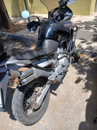 Honda Transalp 650 XL Negra