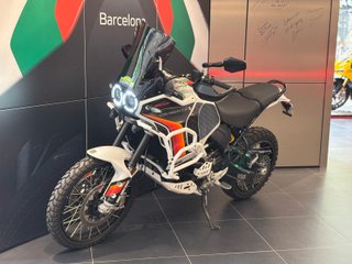 Ducati Desert X 7.300 km, como nueva
