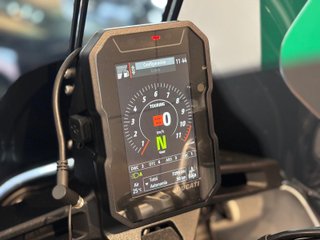 Ducati Desert X 7.300 km, como nueva