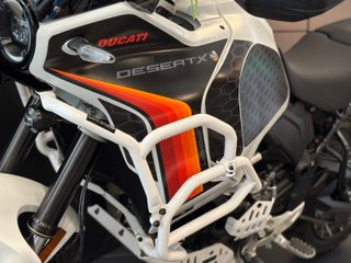 Ducati Desert X 7.300 km, como nueva