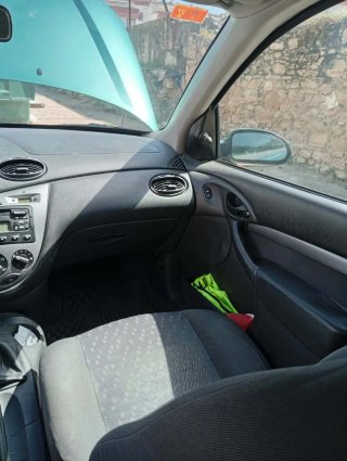 Ford Focus 2000