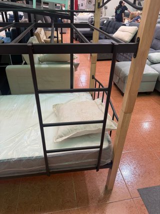 Litera de forja y madera