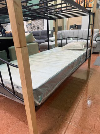 Litera de forja y madera