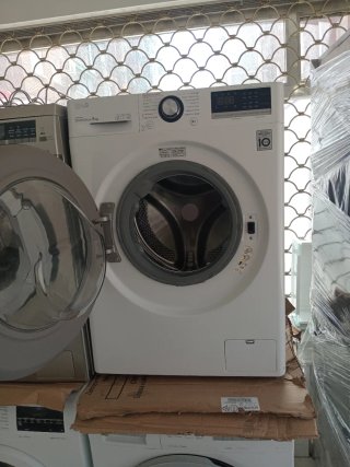 Lavadora LG 9 kg Direct Drive