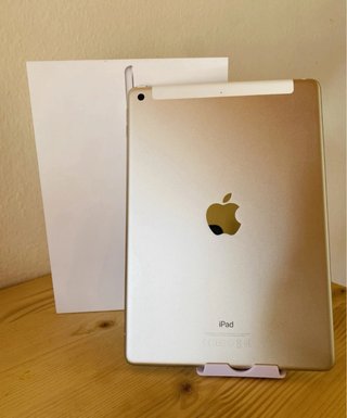 iPad 5a Gen 32GB Argento