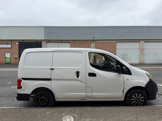 Nissan NV200 2011