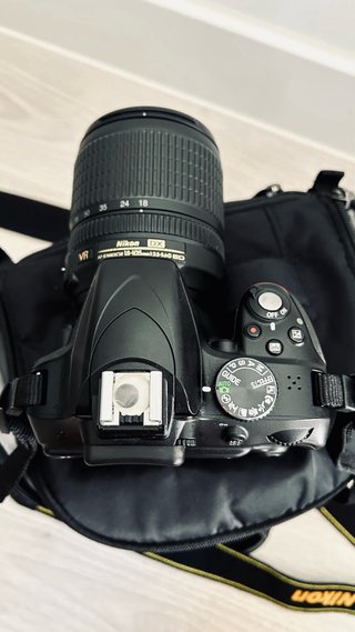 Cámara Nikon D3300 Digital + Bolso y Accesorios