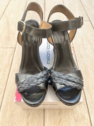 Sandalias cuña negras y grises T38