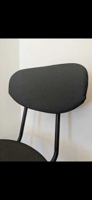 Silla de comedor negra y gris