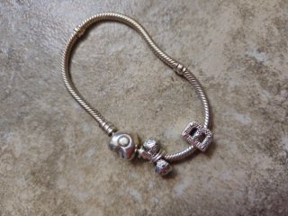 Pulsera Pandora con Charms
