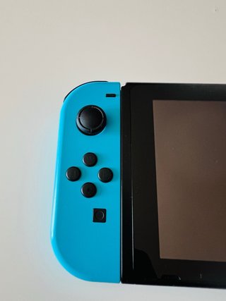 Nintendo Switch Azul/Rosa Neón + Accesorio