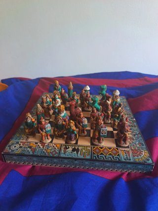 Ajedrez artesano de Viaje Figuras Peruanas