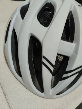 Casco de bicicleta blanco