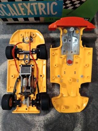 Scalextric Exin Sigma Amarillo con caja