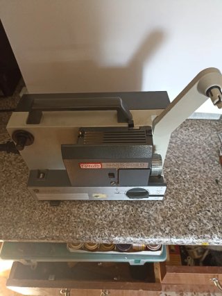 Proyectores 8mm Eumig y Cine Max No gira brazo