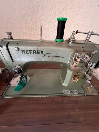Máquina Coser Refrey Transforma 427