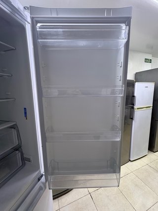 Nevera Indesit Combi No Frost Blanca