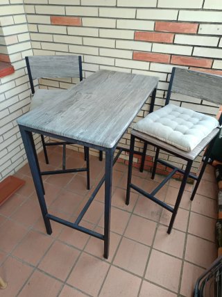 Mesa y 2 Sillas de balcón