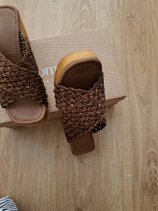 Sandalias trenzadas cobre y oro