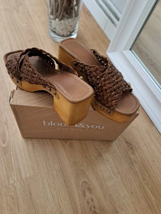 Sandalias trenzadas cobre y oro