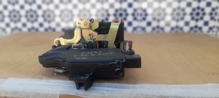 Cerradura Puerta Delantera Izquierda VW Golf IV